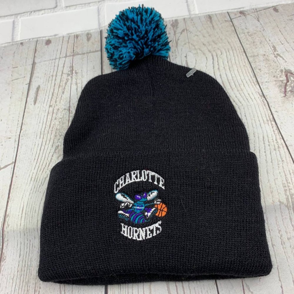 Vintage Cuffed Charlotte Hornets NBA Adidas Hat Beanie Pom Pom Cap Black New Men